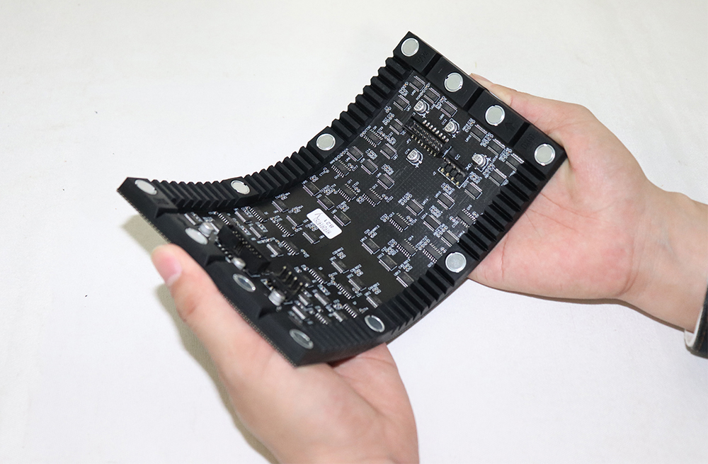 P2 Indoor 256x128mm LED Screen Soft Flexible LED Module